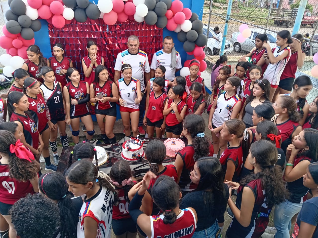 Alpha Voley celebra su tercer aniversario